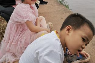 髌腱撕裂！容子峰晒康复视频：黑夜有灯 雨天有伞 雨后总会有彩虹